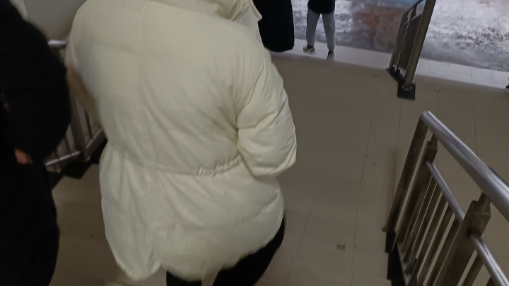 早上去上班