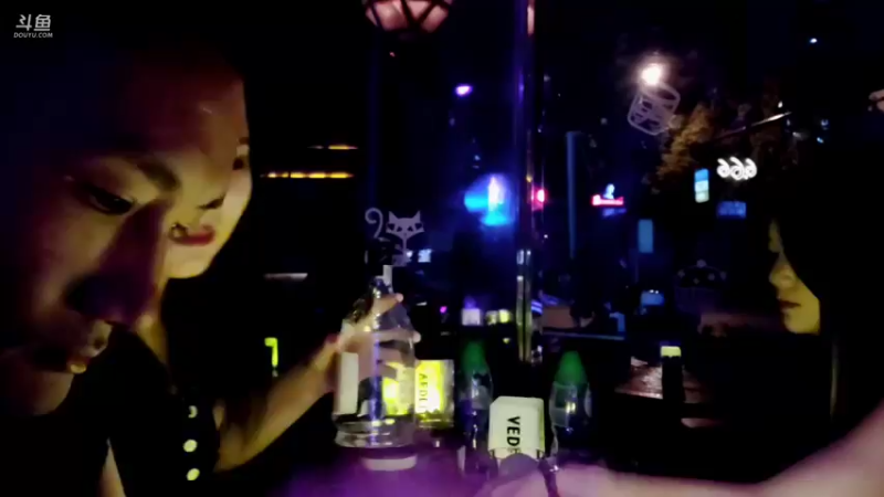 【2022-01-05 00点场】黑人毅：男友肩打卡