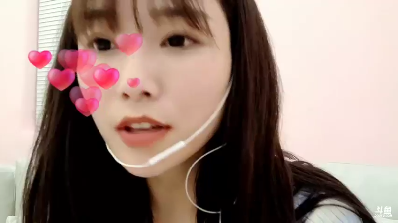 【2022-01-04 00点场】百变姑姑肖淑洁：在三亚的最后一晚