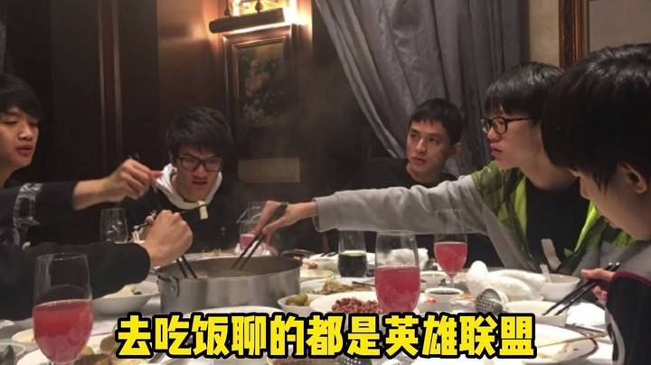we微笑：偶尔还是会想起以前并肩战斗的日子！