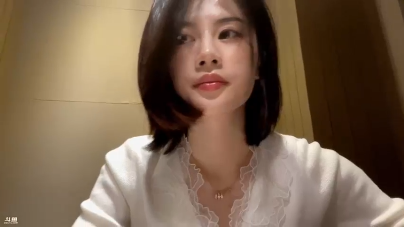 【2022-01-08 20点场】青台miss：1011 在上海播个户外