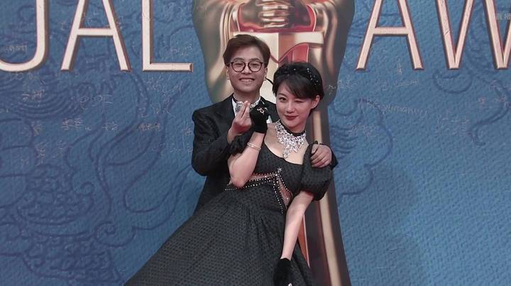 衣锦夜行&牛捉羊 2021黄金盛典红毯环节