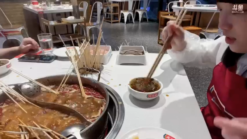 【2022-01-09 19点场】肉仔OvO：2点带你们看大