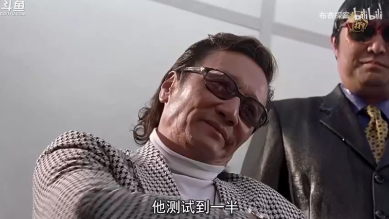 【2022-01-11 03点场】Happy丨疯子：疯子：四排来人 上分