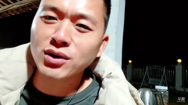 【2022-01-11 19点场】洪湖小肖：洪湖小肖回来了