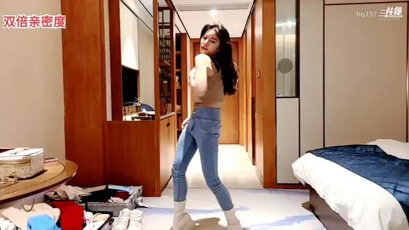 女嘉宾舞蹈3_5025477_2022_01_11_19_23_47