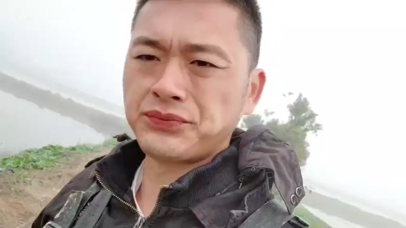 【2022-01-12 11点场】洪湖小肖：今天打野挖黄鳝