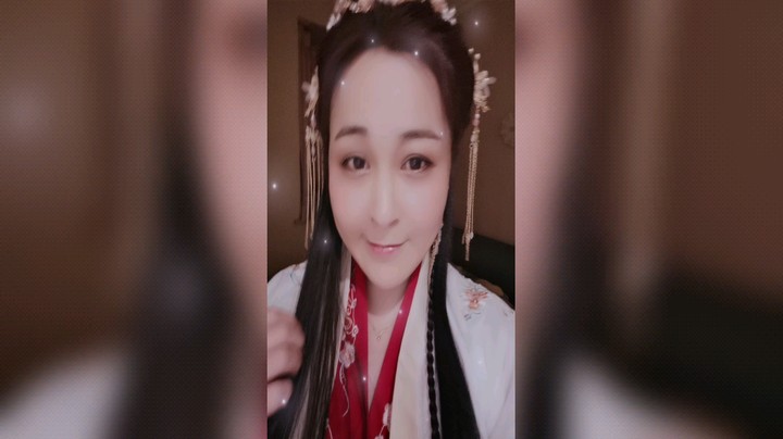 温暖的暖眸发布了一个斗鱼视频2022-01-18