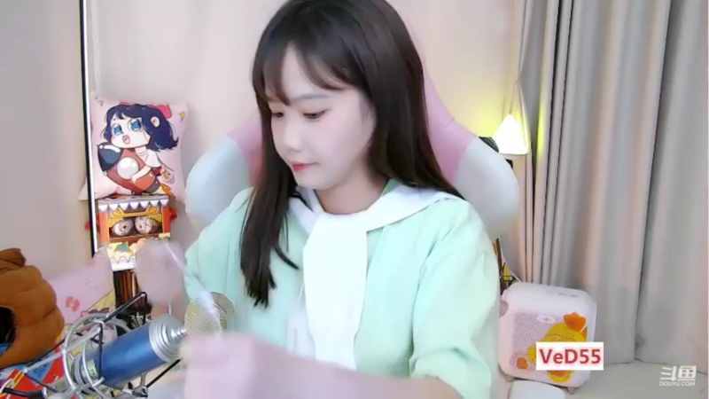 【2022-01-17 20点场】欣小菜：【有车位】啥都好的主播带你上分