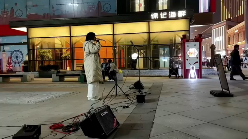 【2022-01-19 19点场】我是唐菲：一会儿汉街唱歌呀