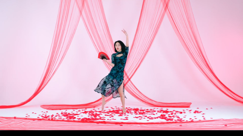 我在斗鱼看沫沫同学丶直播舞蹈