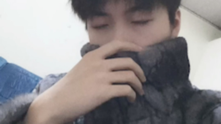 emo的一天开始了