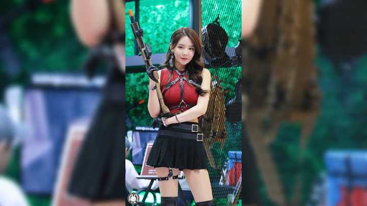 你的英雄片女主