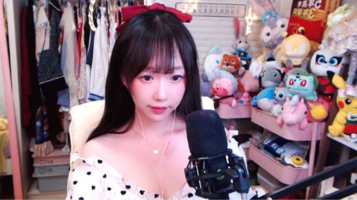 【2022-01-22 19点场】李冉冉i：♥冉冉电刑烬·聊会天唱会歌♥