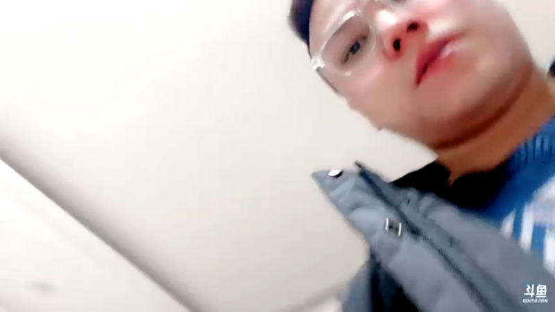 【2022-01-24 23点场】睡懵的渣皇：睡懵的渣皇的直播间