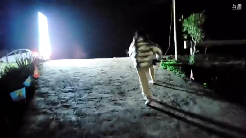 【2022-01-25 22点场】逐梦兄弟：祝江南哥生日快乐 十一点开播