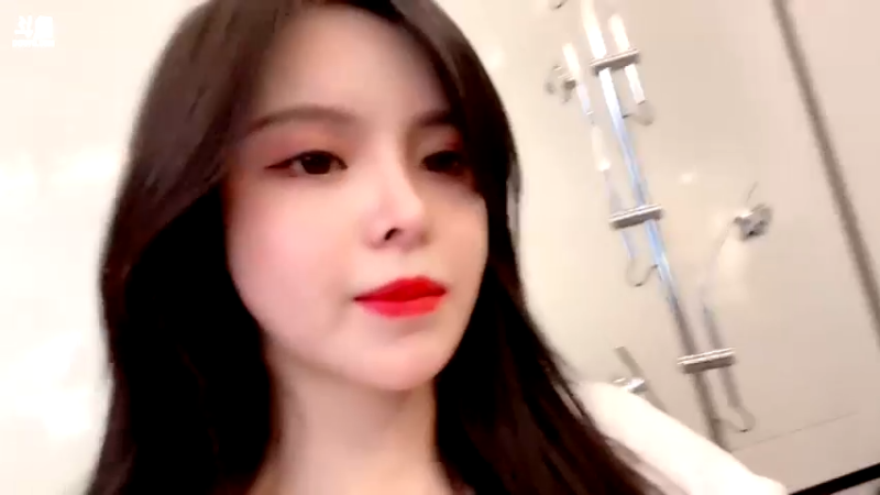 【2022-01-26 19点场】苏恩Olivia：苏恩：我来啦 拍摄中
