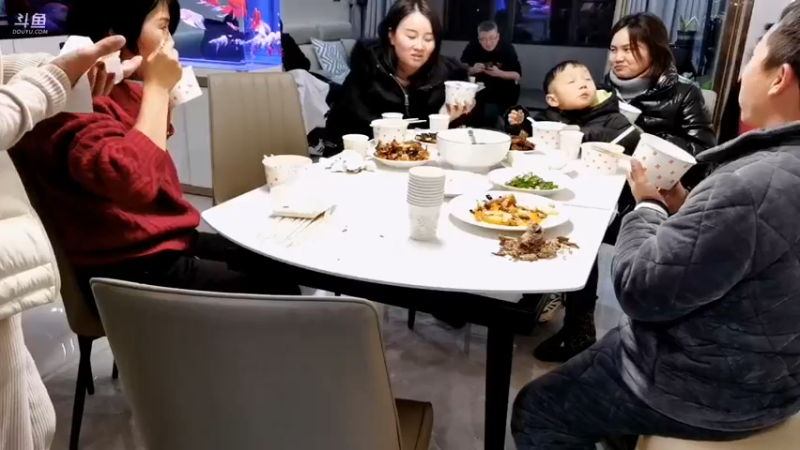 【2022-01-26 18点场】中华户外钓鱼：今天是个钓鱼的好天气 828705