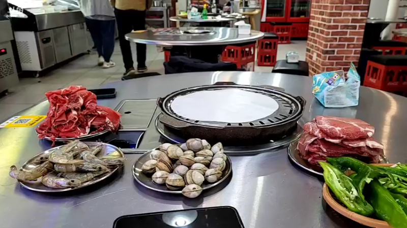 【2022-01-26 22点场】黑人毅：晚上继续干98的自助烤肉