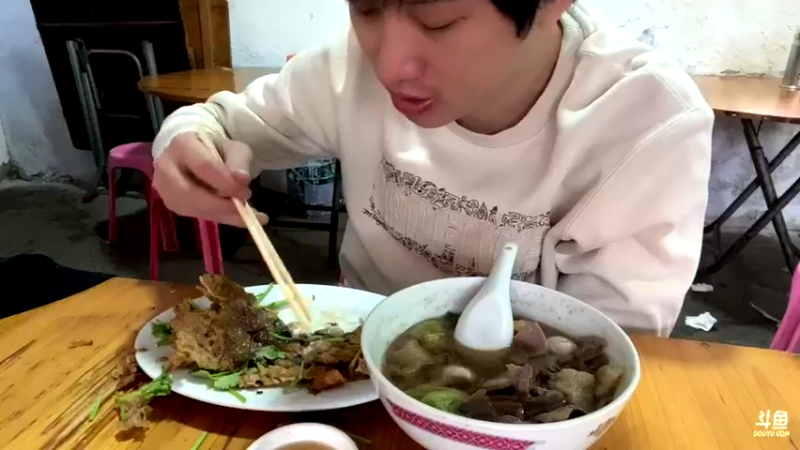 【2022-01-28 14点场】yjjimpaopao：过年期间直播不定时