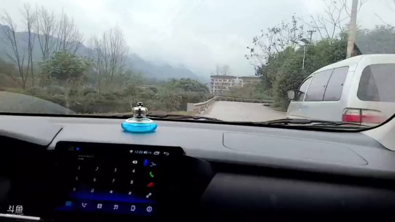 【2022-01-29 12点场】逐梦兄弟：置办年货，装饰基地