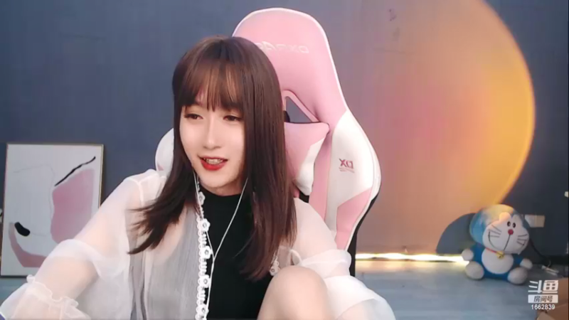 【2022-01-28 22点场】哈尼九：成都1米8气质美女主播