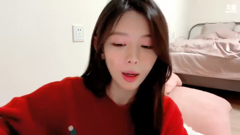 【2022-02-01 02点场】晒网的慧儿呀：除夕快乐呀 明天见哦~~