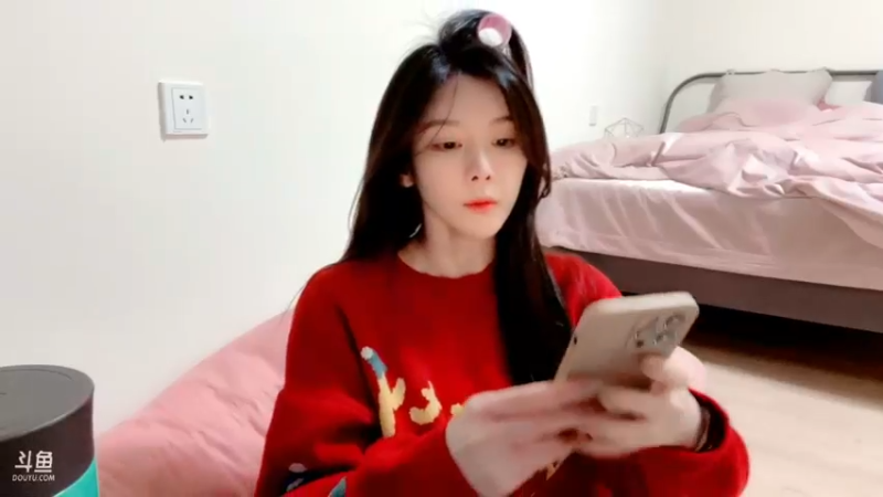 【2022-02-01 00点场】晒网的慧儿呀：除夕快乐呀 明天见哦~~