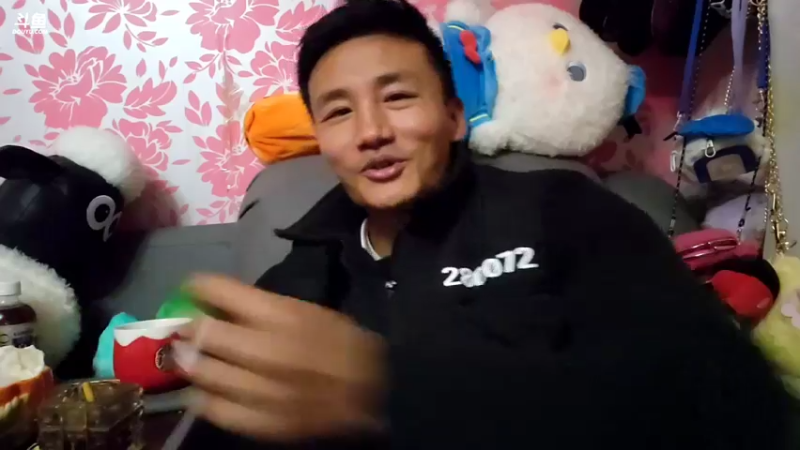 【2022-02-01 00点场】黑人毅：一起迎除夕家庭聚餐