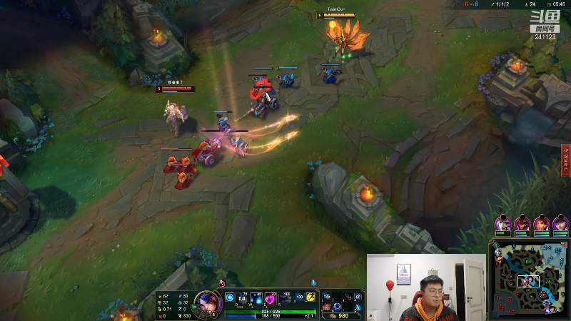 我在斗鱼看火力堂主直播户外