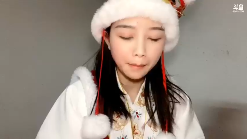 【2022-02-01 20点场】百变姑姑肖淑洁：大年初一给大家拜年啦