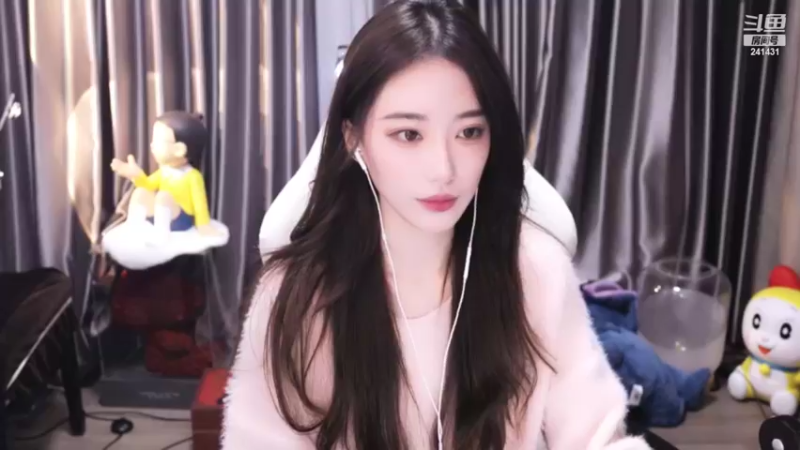 【2022-02-03 21点场】小苏菲：上海第一哥斯拉 241431