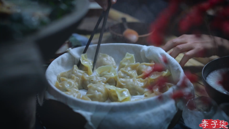 我在斗鱼看李子柒liziqi直播美食