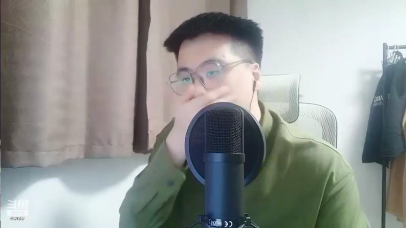 【2022-02-05 18点场】吃吃汤圆V3V：宝子们，新春快乐~