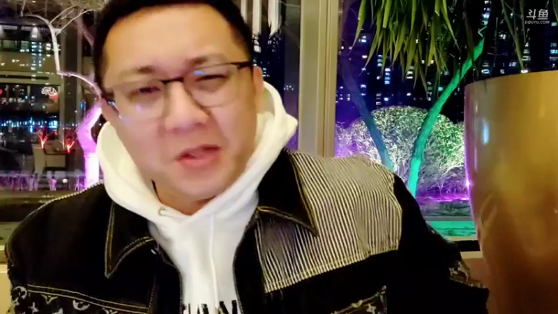 【2022-02-06 20点场】小鱼小鱼吃虾米：带孩子逛逛街