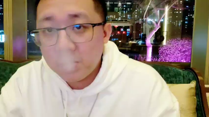 【2022-02-07 20点场】小鱼小鱼吃虾米：带孩子去游乐园玩了