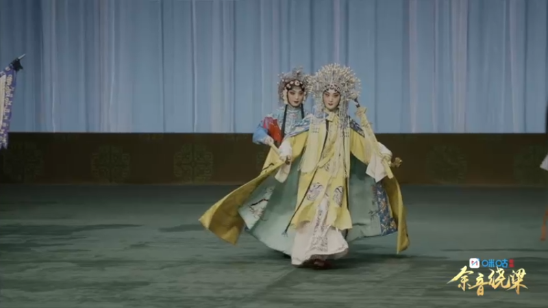 刘垒、朱虹挑大梁出演青春版《龙凤呈祥》，为求最佳演出效果，排练室里辛勤挥洒汗水