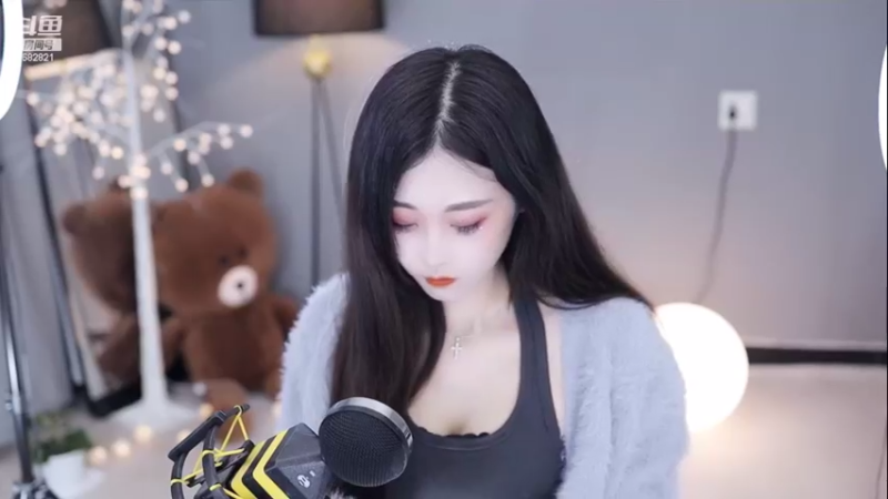 【2022-02-09 21点场】苏小懒38D：❤爱老虎油❤新年快乐