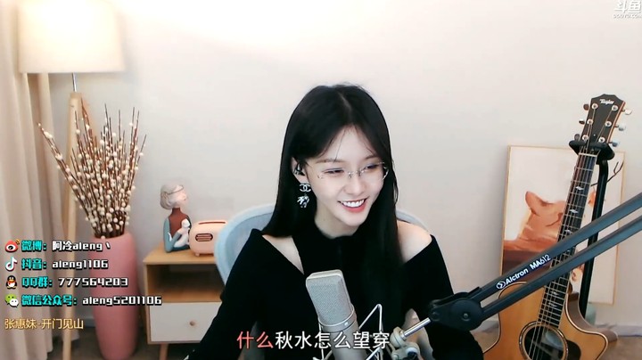 阿冷的妈妈还想让她去考研，她笑了