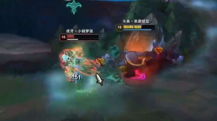 【恶霸提莫】恶霸巨魔对线小超梦腕豪，俩个人的拉扯把观众都看呆了