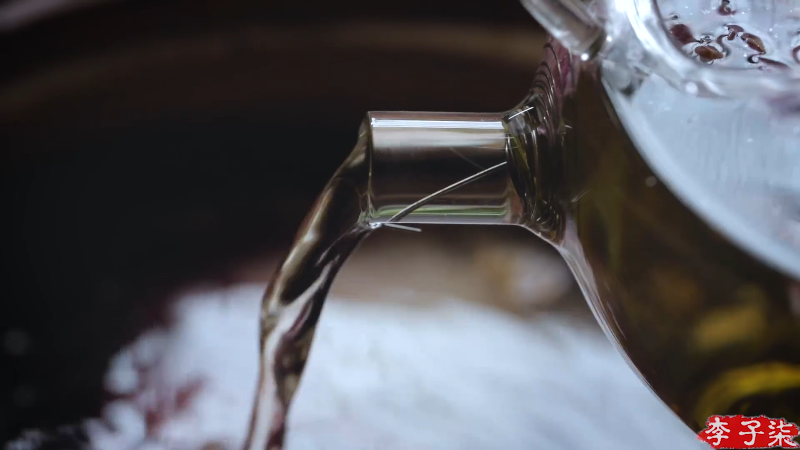 我在斗鱼看李子柒liziqi直播美食