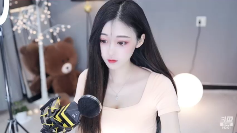 【2022-02-11 14点场】苏小懒38D：有没有人宠一下 682821