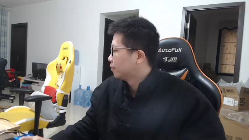 【2022-02-12 10点场】余小C真的很强：余小C：鱼人来了，新年快乐