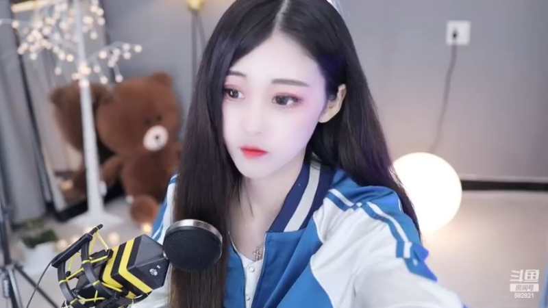 【2022-02-13 21点场】苏小懒38D：情人节日榜一送后面那只大熊