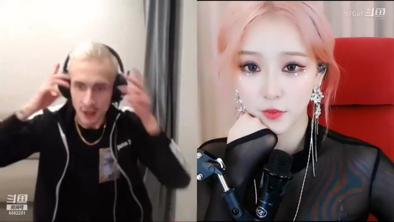毛子这是干啥呢？？？？