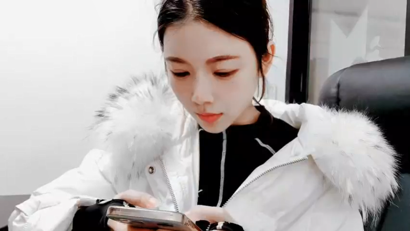 【2022-02-14 19点场】丽亚celiahunne：小姨子：新年快乐