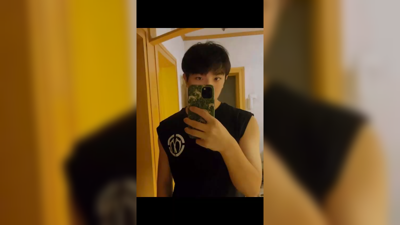 一个喜欢健身的游戏主播