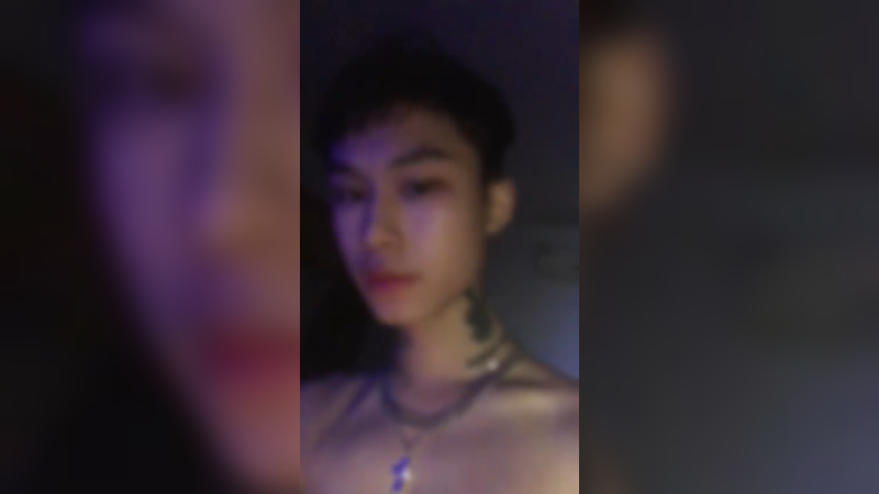 给我低调点小币仔汁