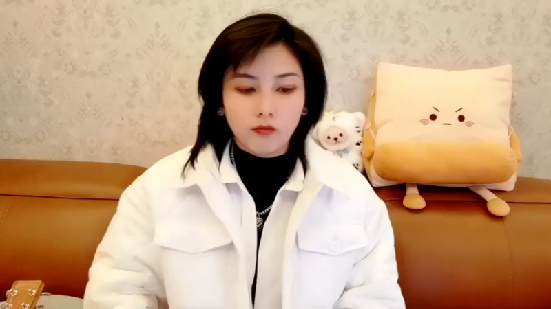 【2022-02-16 19点场】我是唐菲：沙发主播上线