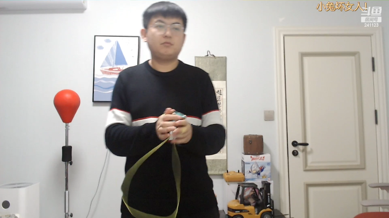 我在斗鱼看火力堂主直播户外